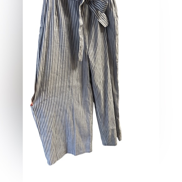 Tahari blue striped jumpsuit with pockets - Picture 3 of 5